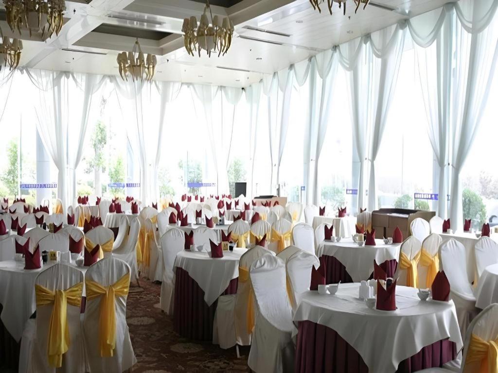 Zhengzhou Airport Hotel Exterior foto